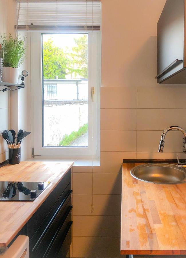Gruene Oase Mit Balkon I Eg Lägenhet Duisburg Exteriör bild