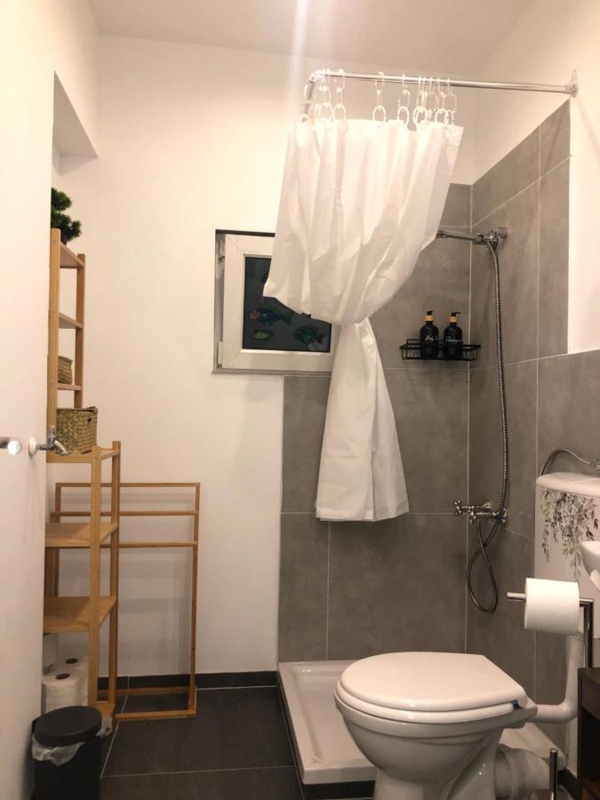 Gruene Oase Mit Balkon I Eg Lägenhet Duisburg Exteriör bild